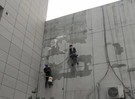 鸡东楼顶漏水维修公司分享下鸡东外墙防水的注意事项